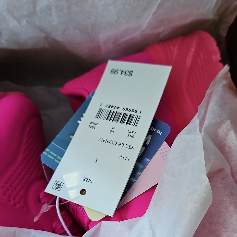 Sporto Women's Pink Sneakers - Picture 4 of 4